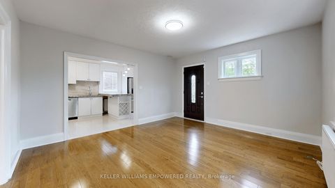 Photo 4 at 107 Lawrence Crescent, Lawrence Park South, Toronto