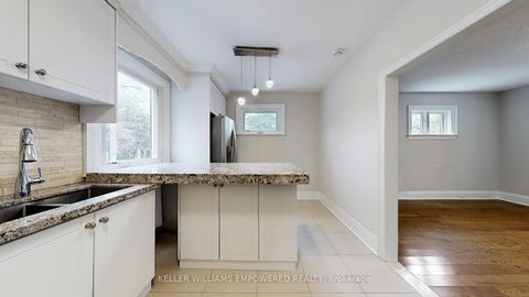 Photo 8 at 107 Lawrence Crescent, Lawrence Park South, Toronto Photo 8 at 107 Lawrence Crescent, Lawrence Park South, Toronto