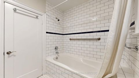 Photo 28 at 107 Lawrence Crescent, Lawrence Park South, Toronto