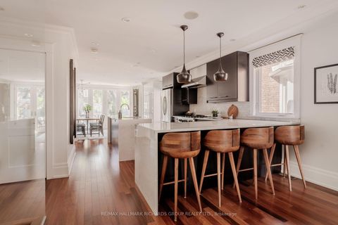 Photo 10 at 138 Ashdale Avenue, Coxwell, Toronto