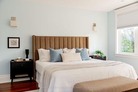 Photo 23 at 138 Ashdale Avenue, Coxwell, Toronto