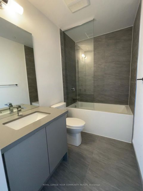 Photo 4 at 604 - 297 Oak Walk Drive, RO River Oaks, Oakville