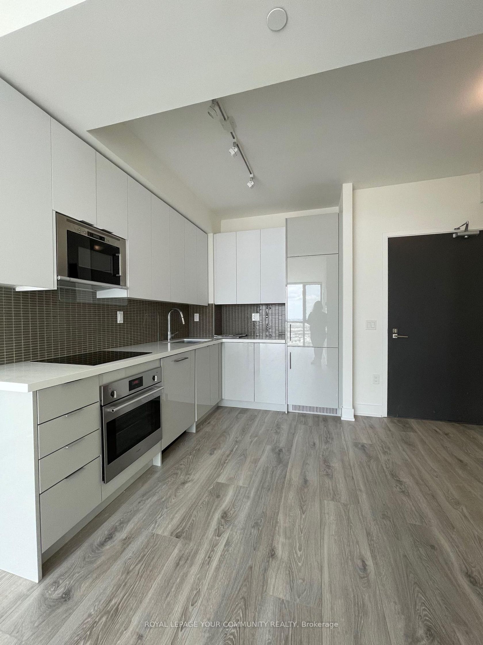 1101 - 2908 Highway 7 Road, Concord, Vaughan 