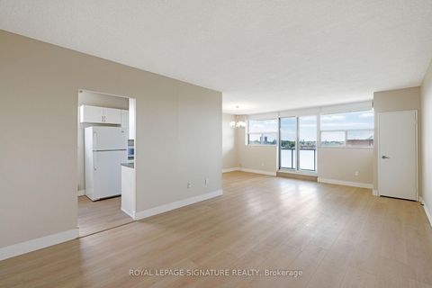 Photo 5 at PH5 - 2130 Weston Road, Weston, Toronto