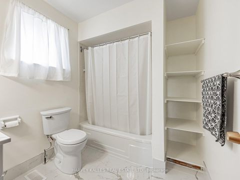 Photo 10 at 205 Vauxhall Drive, Dorset Park, Toronto