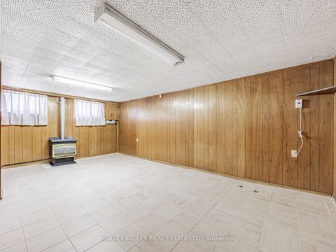Photo 11 at 205 Vauxhall Drive, Dorset Park, Toronto