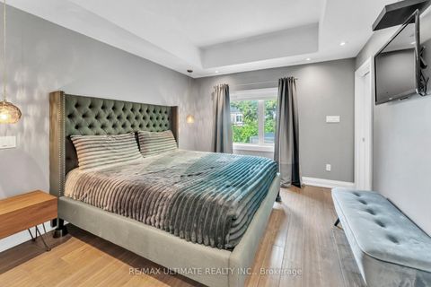 Photo 18 at 10 Oakdene Crescent, Danforth, Toronto