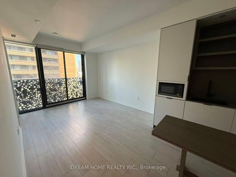 Photo 6 at 1413 - 55 Charles Street E, Yonge Corridor, Toronto Photo 6 at 1413 - 55 Charles Street E, Yonge Corridor, Toronto