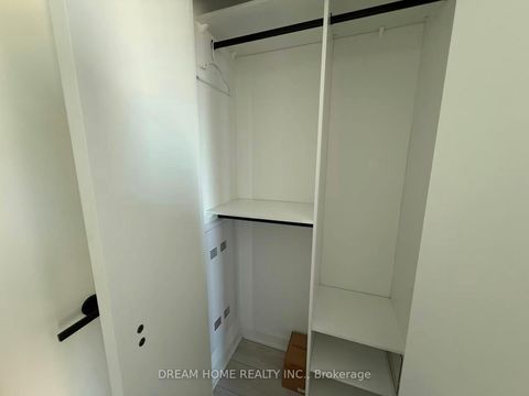 Photo 10 at 1413 - 55 Charles Street E, Yonge Corridor, Toronto Photo 10 at 1413 - 55 Charles Street E, Yonge Corridor, Toronto