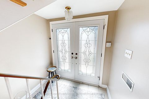 Photo 5 at 2 Maryport Avenue, CFB, Toronto