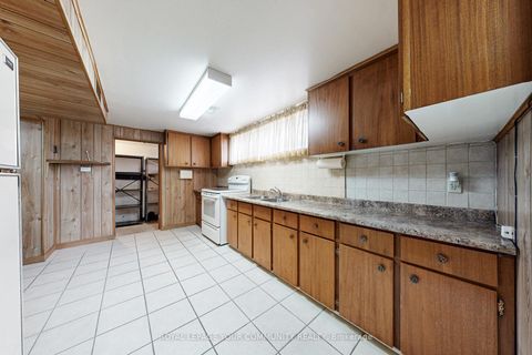 Photo 35 at 2 Maryport Avenue, CFB, Toronto