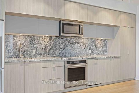 Photo 3 at 4218 - 585 Bloor Street E, North St. James Town, Toronto