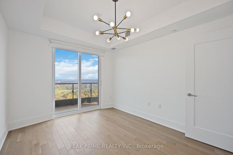 Photo 13 at 4218 - 585 Bloor Street E, North St. James Town, Toronto
