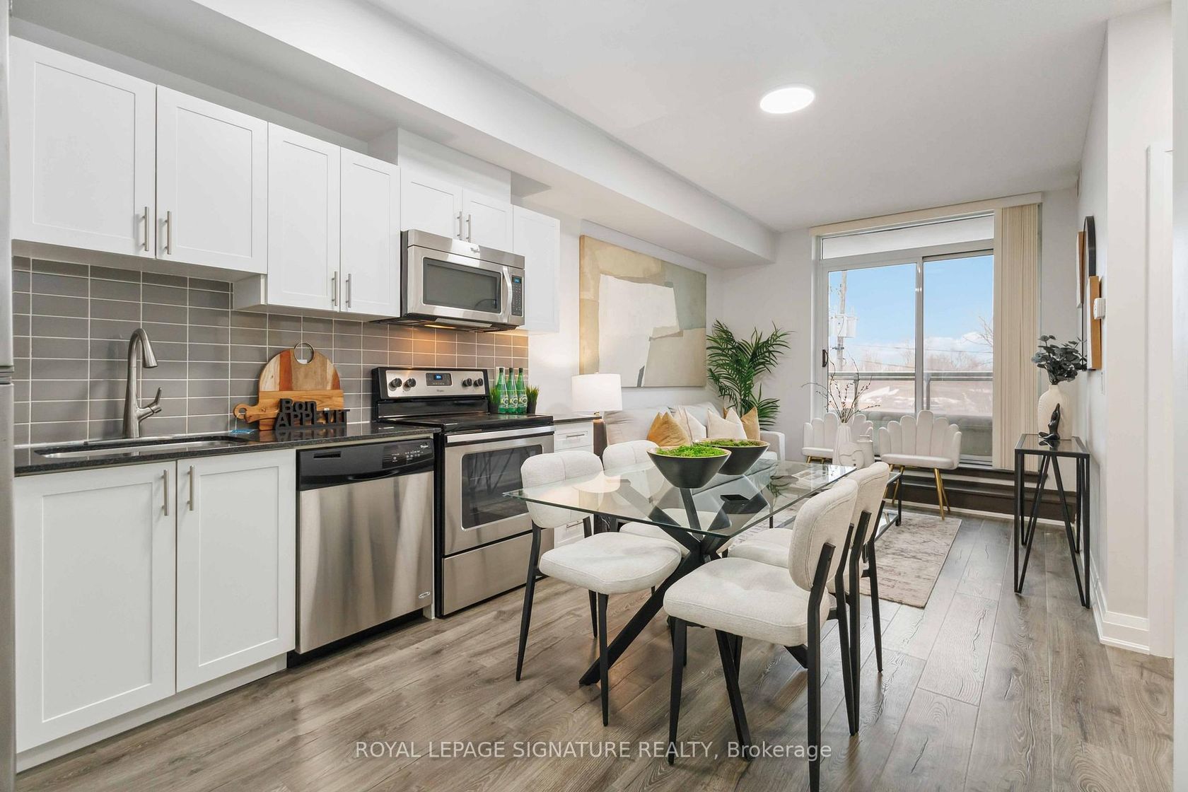 212 - 3520 Danforth Avenue, Oakridge, Toronto 
