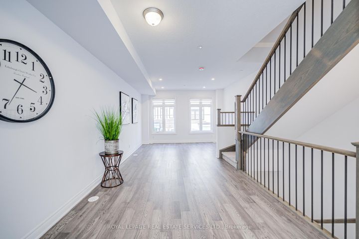 Photo 4 at 23 - 270 Melody Common, RO River Oaks, Oakville