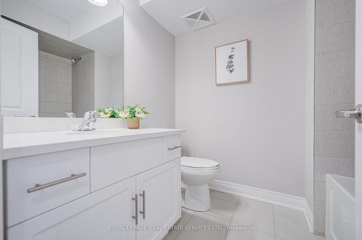 Photo 18 at 23 - 270 Melody Common, RO River Oaks, Oakville