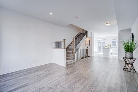 Photo 9 at #23 - 270 Melody Common, RO River Oaks, Oakville