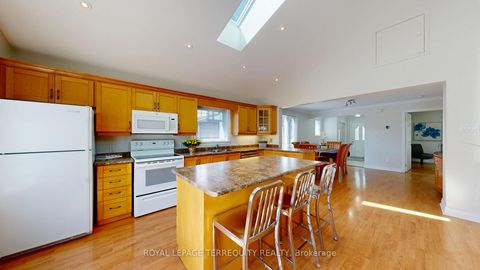 Photo 13 at 49 Furnival Road, Parkview, Toronto