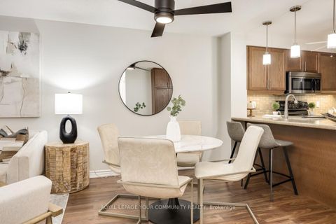 Photo 5 at 204 - 18 Harding Boulevard, Harding, Richmond Hill