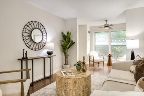 Photo 7 at 204 - 18 Harding Boulevard, Harding, Richmond Hill