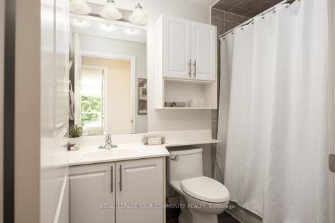 Photo 13 at 204 - 18 Harding Boulevard, Harding, Richmond Hill