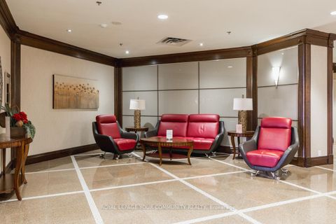 Photo 18 at 204 - 18 Harding Boulevard, Harding, Richmond Hill