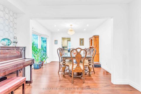Photo 4 at 111 Devins Drive, Aurora Heights, Aurora