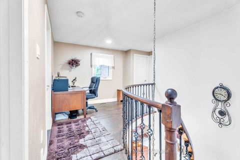 Photo 14 at 111 Devins Drive, Aurora Heights, Aurora