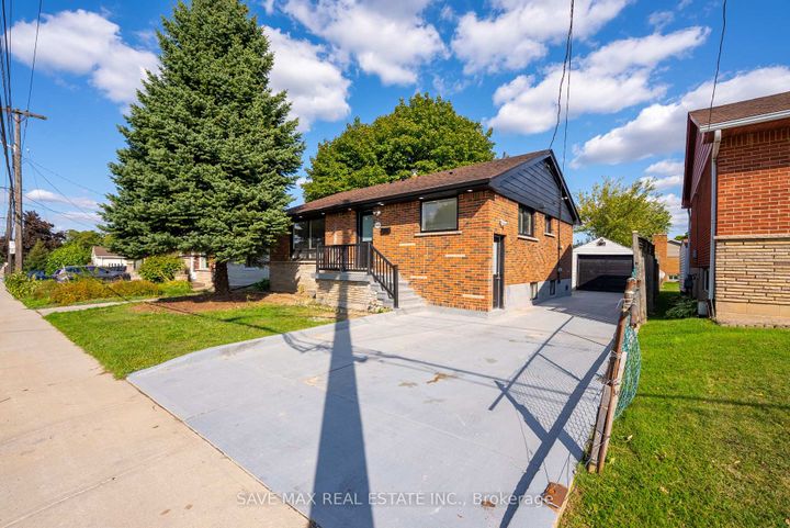Photo 3 at 441 West 5th Street, Buchanan, Hamilton