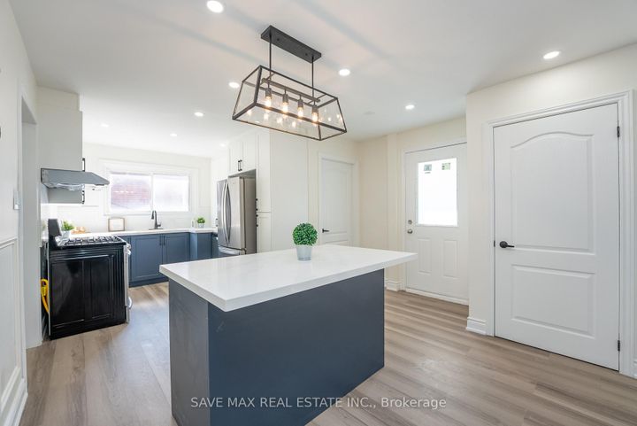 Photo 11 at 441 West 5th Street, Buchanan, Hamilton