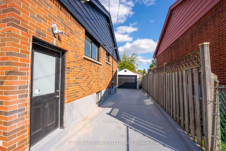 Photo 26 at 441 West 5th Street, Buchanan, Hamilton