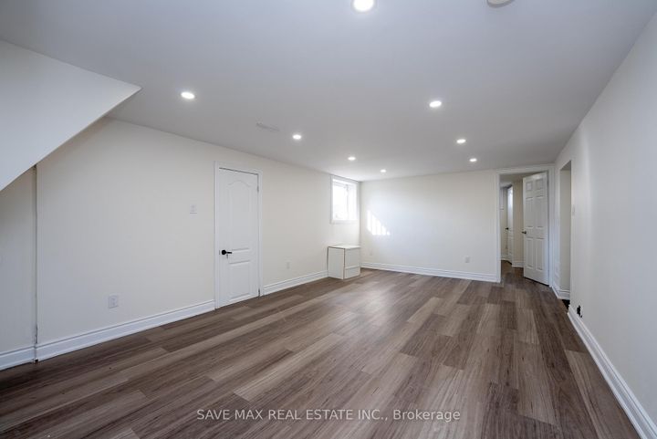 Photo 30 at 441 West 5th Street, Buchanan, Hamilton