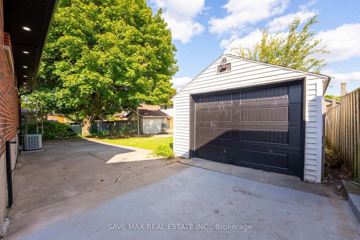 Photo 42 at 441 West 5th Street, Buchanan, Hamilton