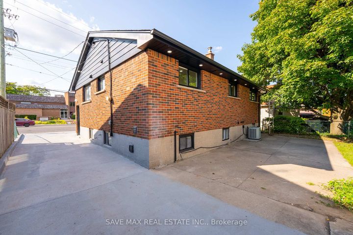 Photo 43 at 441 West 5th Street, Buchanan, Hamilton