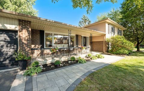 Photo 2 at 55 Bathgate Drive, Centennial Scarborough, Toronto