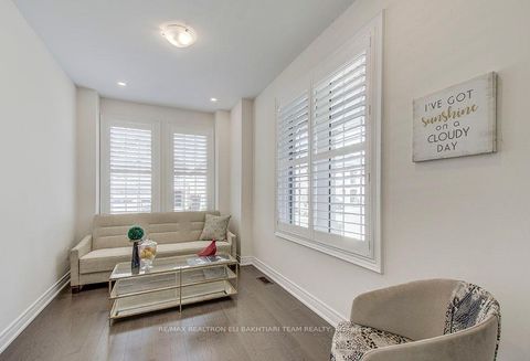 Photo 12 at 43 Drizzel Crescent, Oak Ridges, Richmond Hill