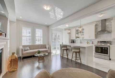 Photo 19 at 43 Drizzel Crescent, Oak Ridges, Richmond Hill