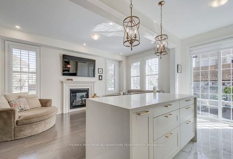 Photo 24 at 43 Drizzel Crescent, Oak Ridges, Richmond Hill
