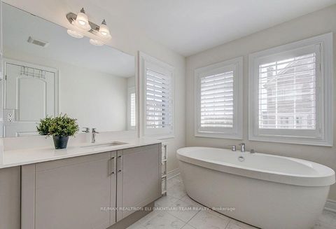 Photo 31 at 43 Drizzel Crescent, Oak Ridges, Richmond Hill