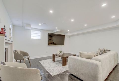 Photo 37 at 43 Drizzel Crescent, Oak Ridges, Richmond Hill