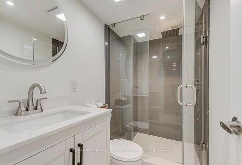 Photo 43 at 43 Drizzel Crescent, Oak Ridges, Richmond Hill