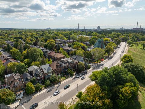 Photo 3 at 553 Broadview Avenue, North Riverdale, Toronto