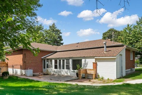 Photo 29 at 7 Carswell Place, Richview, Toronto