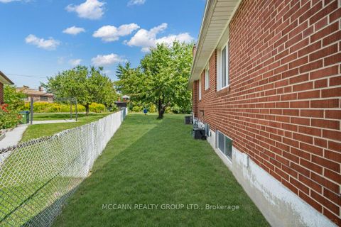 Photo 31 at 7 Carswell Place, Richview, Toronto
