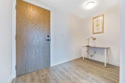Photo 3 at 528 - 2300 st clair Avenue W, Junction Area, Toronto