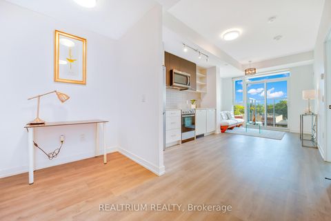 Photo 4 at 528 - 2300 st clair Avenue W, Junction Area, Toronto