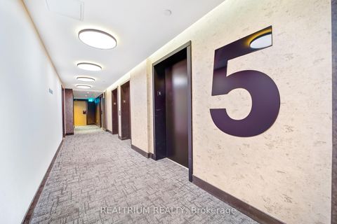 Photo 17 at 528 - 2300 st clair Avenue W, Junction Area, Toronto