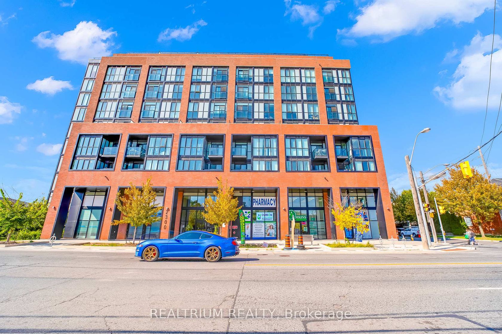 528 - 2300 st clair Avenue W, Junction Area, Toronto 