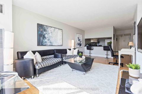 Photo 2 at 711 - 10 Martha Eaton Way, Amesbury, Toronto