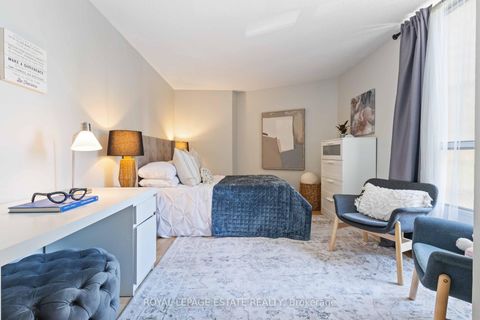 Photo 16 at 711 - 10 Martha Eaton Way, Amesbury, Toronto